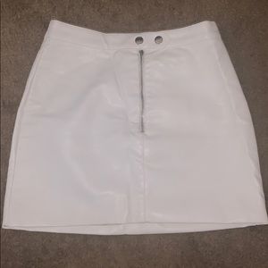 White fake-leather skirt